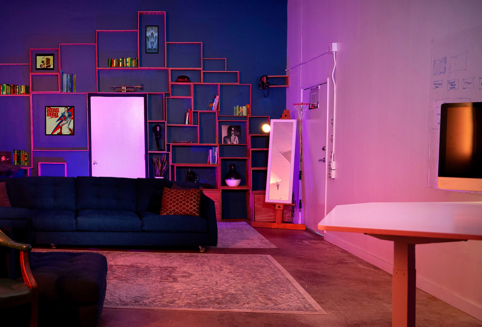 Studio Front Lounge